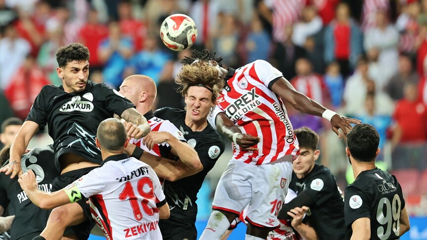 Samsunspor, Süper Lig'de yarın Çaykur Rizespor'a konuk olacak